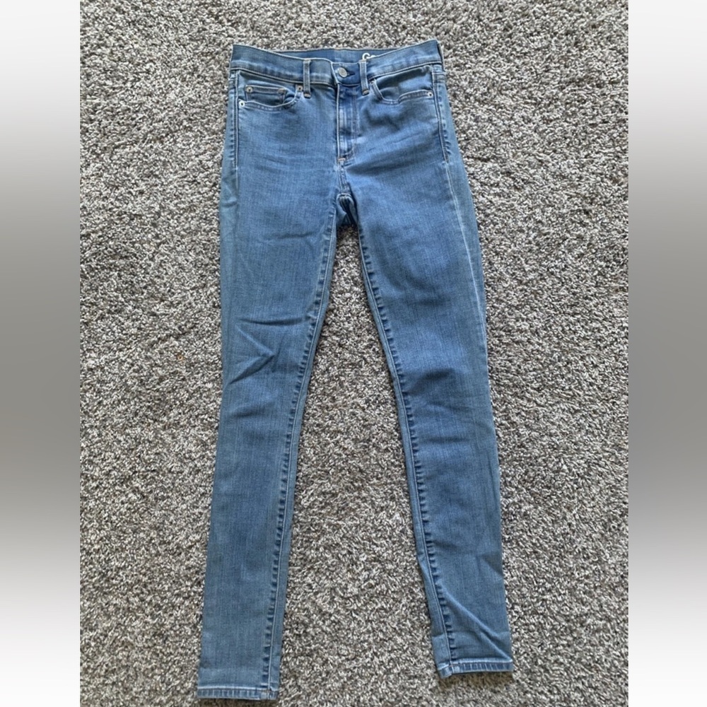 GAP Jeans Women's Skinny in Denim Blue